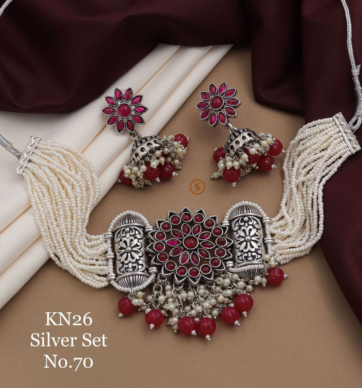 26 KN Moti Silver Fancy Necklace Set Wholesale Shop In Surat
